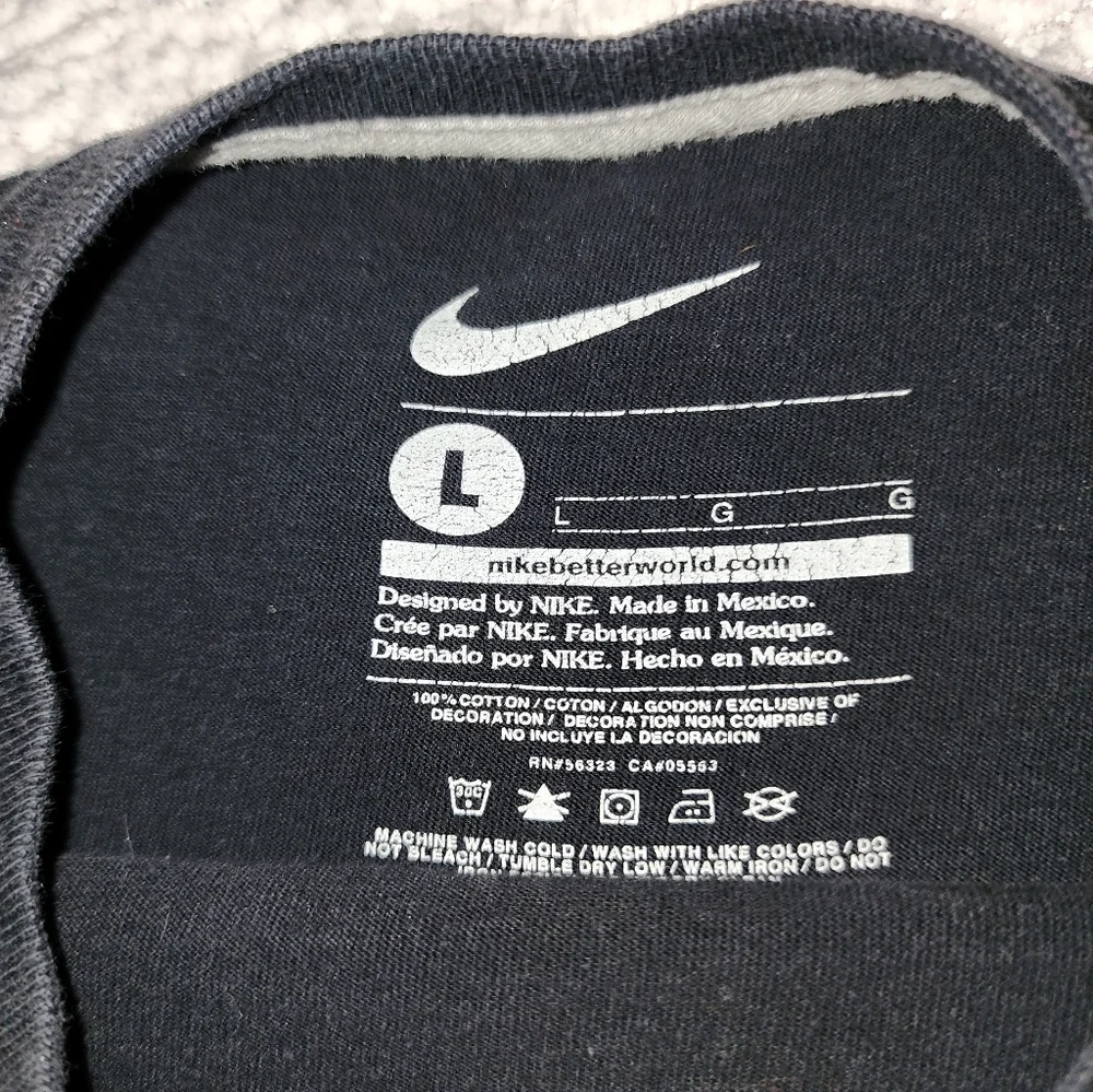 Nike Graphic Work Out Teeshirt Large - Picture 7 of 11